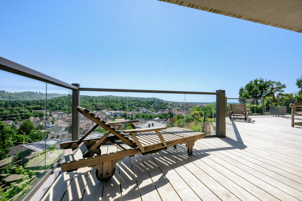 Anbaubalkon mit Boden aus Accoya-Holz