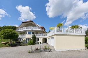 balkongelaender genf aus alu in weiss