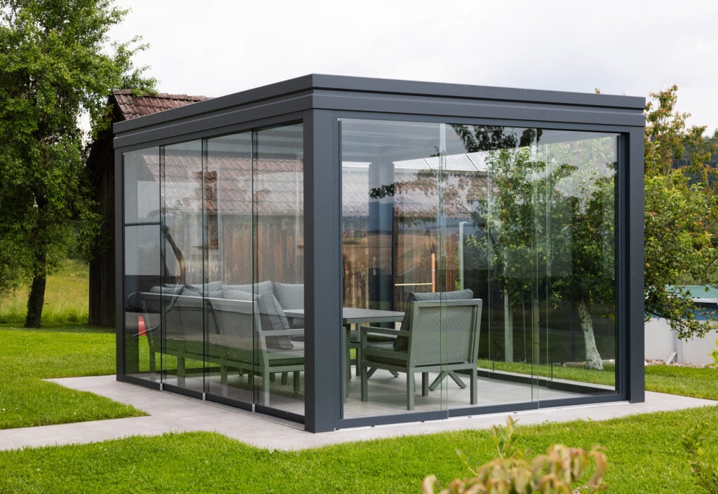 Freistehende Überdachungsvariante - das Atrium von Leeb