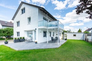 vorstellbalkon balkonerweiterung mit stuetzen glasbalkon vital