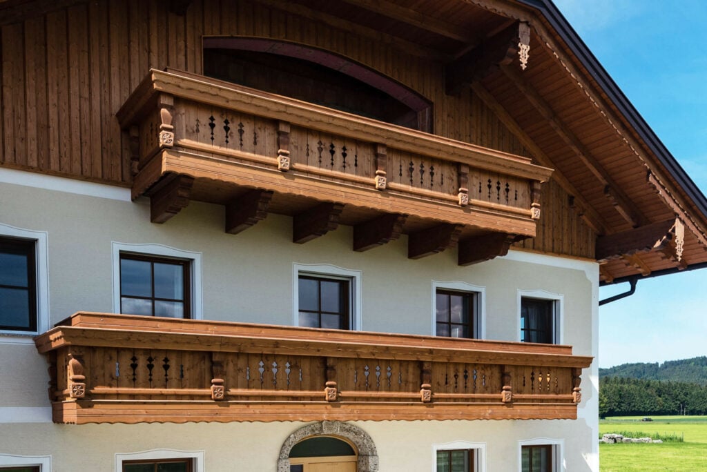 Wunderschönes Landhaus mit Leeb-Holzbalkon