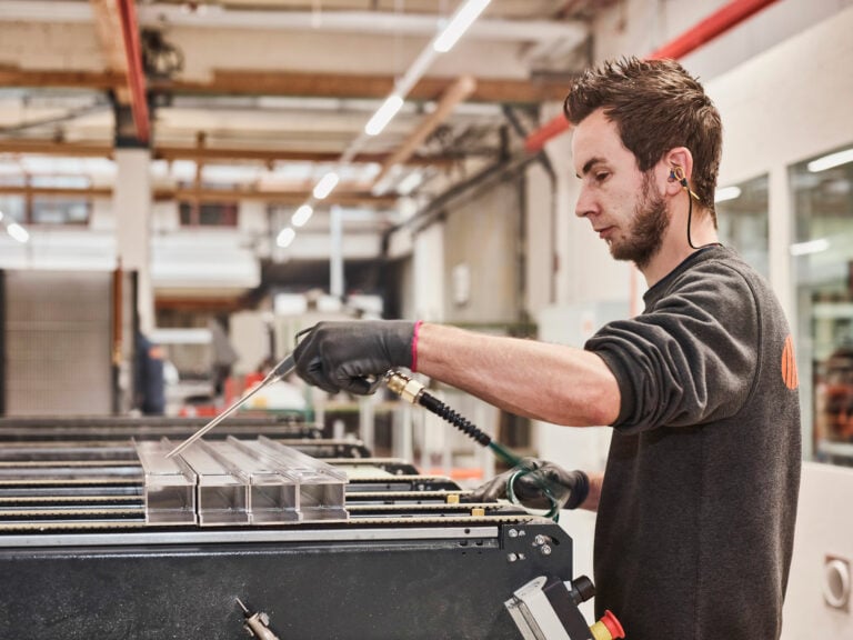 Leeb Balkone GmbH - Mitarbeit im Werk