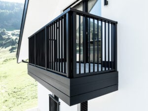 alubalkon lazio in tiefschwarz