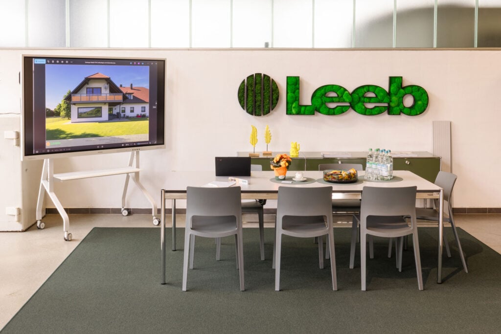 Leeb Schauraum Vöhringen in der Robert-Bosch-Straße 35, 89269 Vöhringen - Leeb Produkte zum Anfassen, Profi-Beratung, 3D-Planung und Inspiration - Leeb Balkone Deutschland